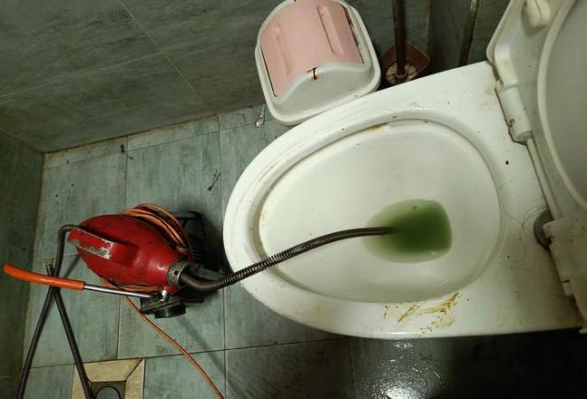 马桶下水慢咕噜声揭秘及解决方法