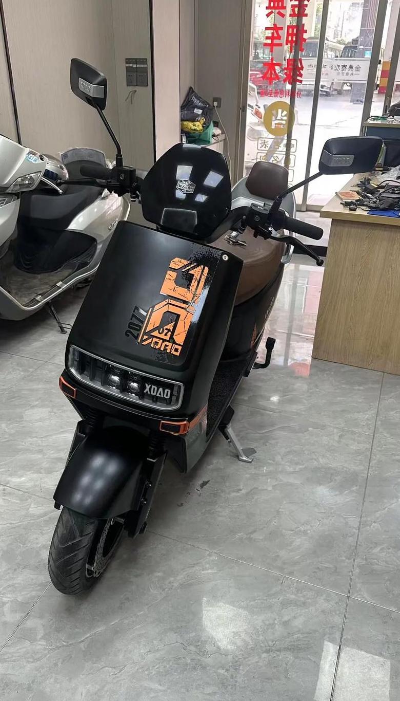 万元级电动四轮车品牌解析：价格与性能一览