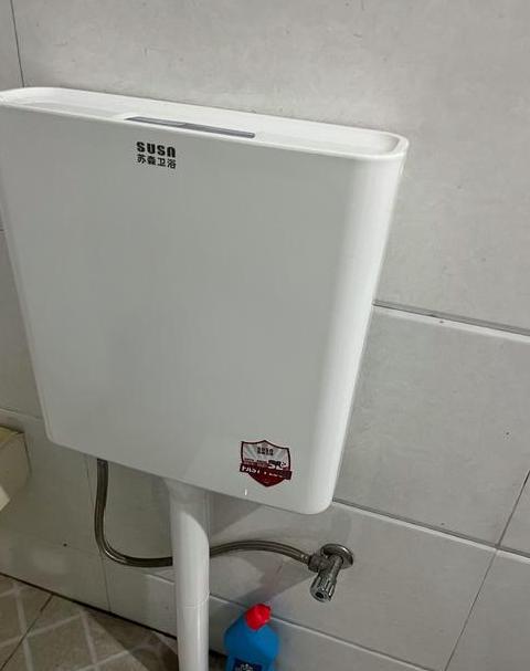 马桶水箱管道断裂维修攻略