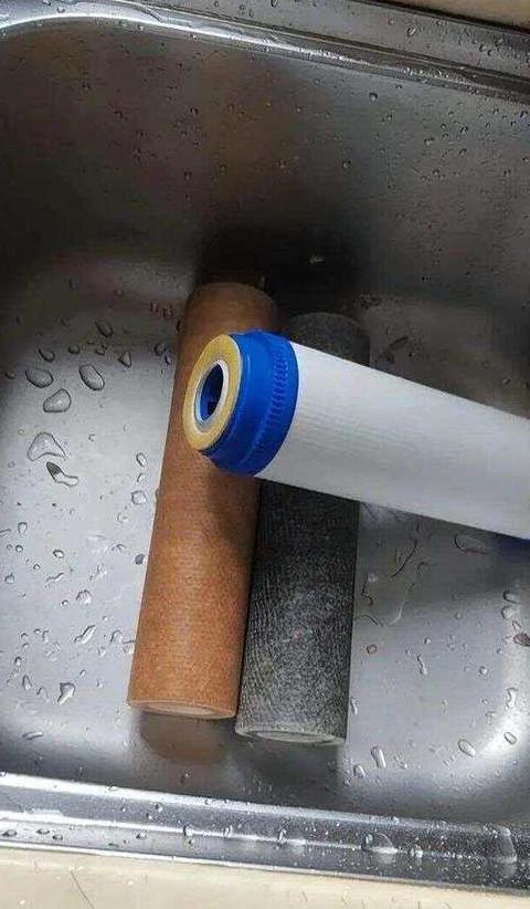 长期不更换净水器滤芯，水质苦涩问题解析