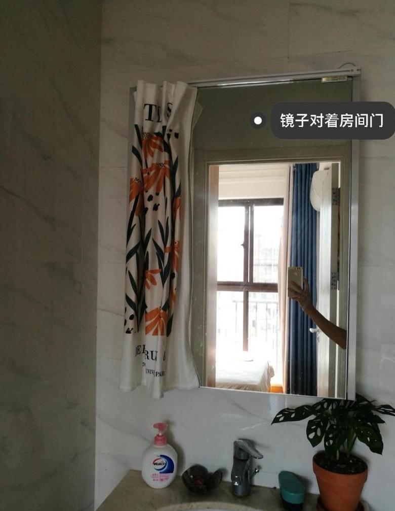 主卧门对卫生间门风水化解与装修技巧