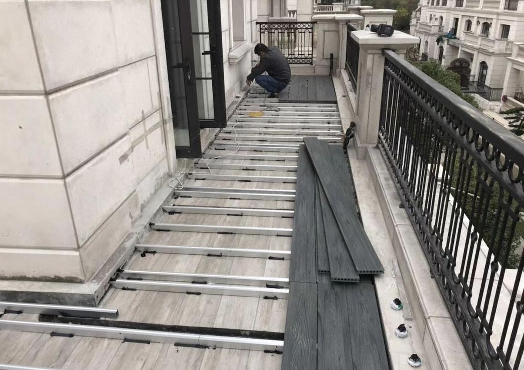 塑木地板安装全攻略：步骤详解与技巧分享