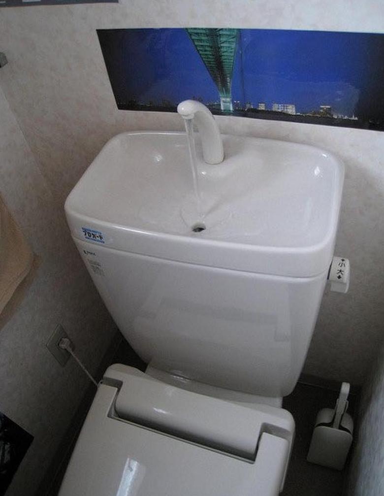 浴室空间布局：马桶与洗手盆的理想距离