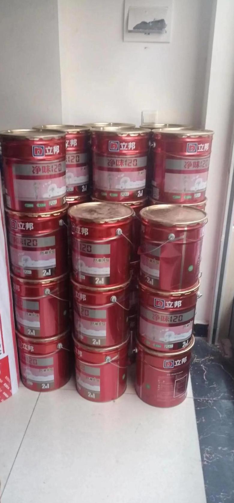 油漆重量揭秘：一桶油漆多重？