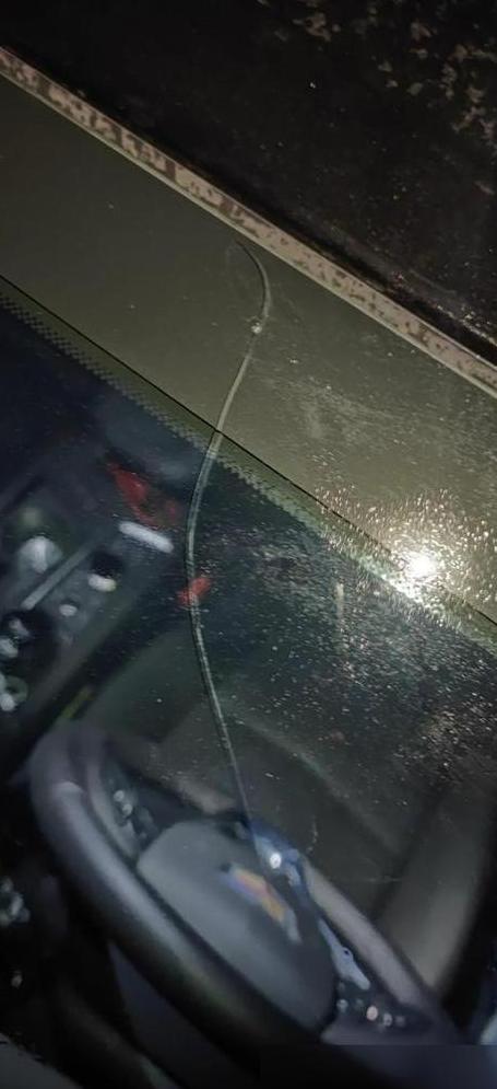 前挡风玻璃破裂，保险能赔吗？